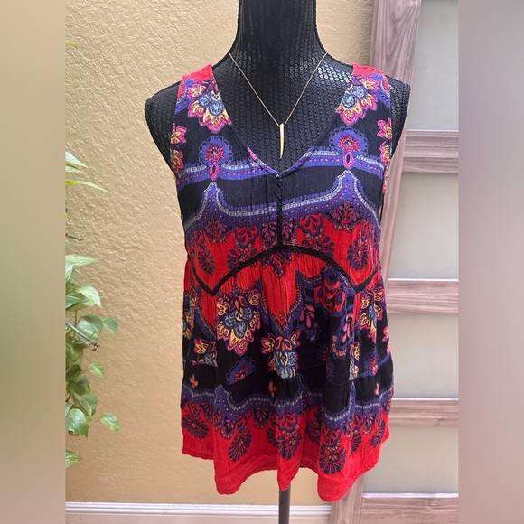 Angie Tops - Super Cute Angie Boho Flowy Top Size M 🌷